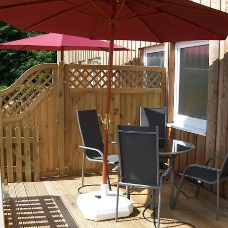 Komfortable In Seeholz Mit Eigener Terrasse Apartment